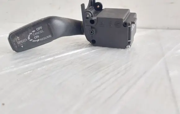 Audi A6 S6 C6 4F Cruise control switch 4E0953521
