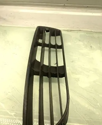 Audi A4 S4 B7 8E 8H Front bumper lower grill 8D0807346J