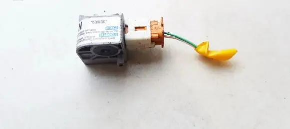 Suzuki Swift I Airbag deployment crash/impact sensor 3893062J10000 38930-62J10-000