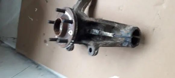 Ford Mondeo MK IV Front wheel hub
