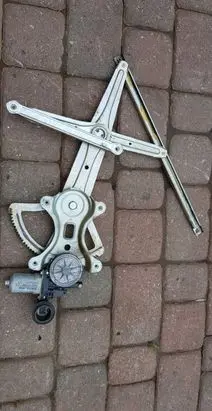 Toyota Hilux (AN10, AN20, AN30) Front door window regulator with motor 