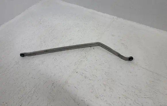 BMW M4 G82 G83 Fuel tank mounting bracket 7618913