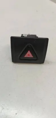 Hyundai Kona I Hazard light switch 93790j9