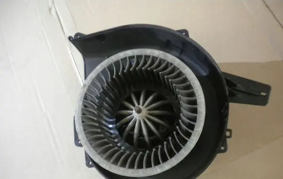 Skoda Fabia Mk2 (5J) Heater fan/blower 6Q1819015J
