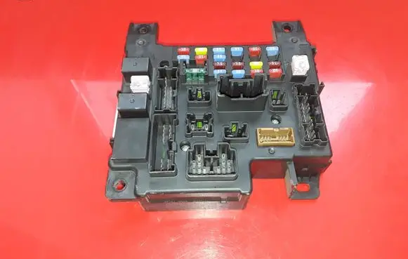Citroen C-Crosser Fuse module 8637A318 519087902 L8637001A