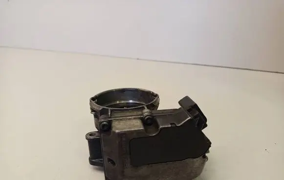 Audi A4 S4 B7 8E 8H Throttle valve 03G128063C