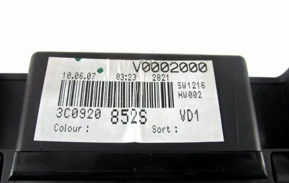 Volkswagen PASSAT B6 Speedometer (instrument cluster) 3C0920852S
