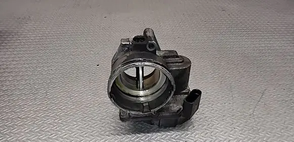 Volkswagen PASSAT B6 Throttle valve 03G128063A