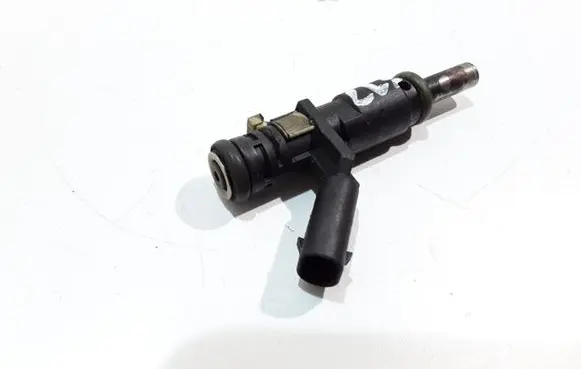 Mercedes-Benz CLS C219 Fuel injector A2720780249