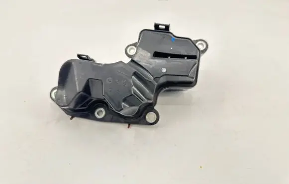 Toyota Yaris XP210 Oil breather separator 
