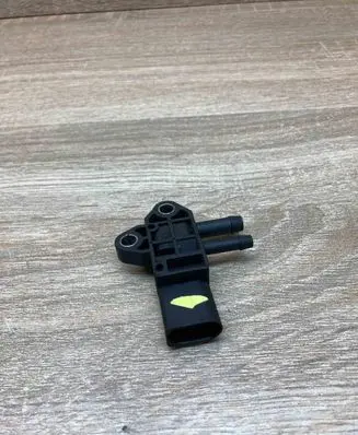 Volkswagen Golf V Air pressure sensor 0281002710