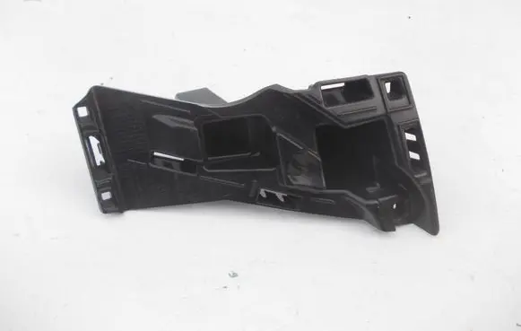 Skoda Fabia Mk3 (NJ) Front bumper mounting bracket 6V0807723