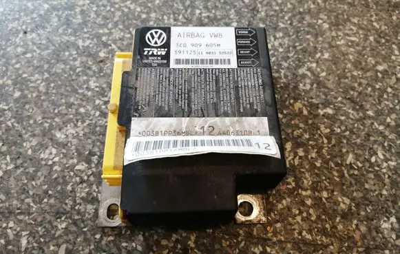 Volkswagen PASSAT B6 Airbag control unit/module 3C0909605M