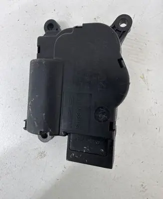 Volkswagen Touareg I Air flap motor/actuator 3093694 52411483R4 120907D