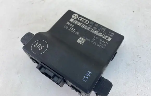 Volkswagen Eos Gateway control module 1K0907530G 1K0907951
