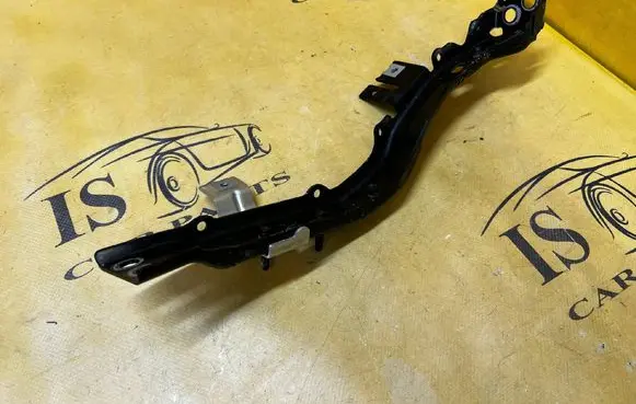 Audi A8 S8 D5 Fender mounting bracket 4N0821136B 4N0821434C