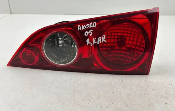 Honda Accord Tailgate rear/tail lights P3227