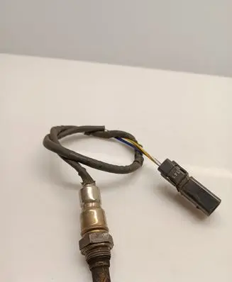 Skoda Octavia Mk2 (1Z) Lambda probe sensor 03L906262A