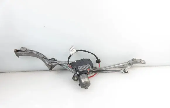 Mercedes-Benz E AMG W211 Front wiper linkage 2118200942