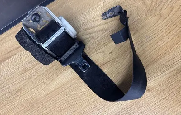 Ford Mondeo MK IV Rear seatbelt 6G9N611B69EF
