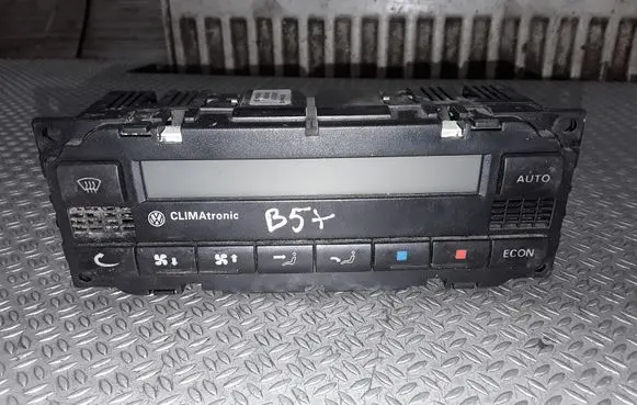 Volkswagen PASSAT B5.5 Climate control unit 3B1907044H