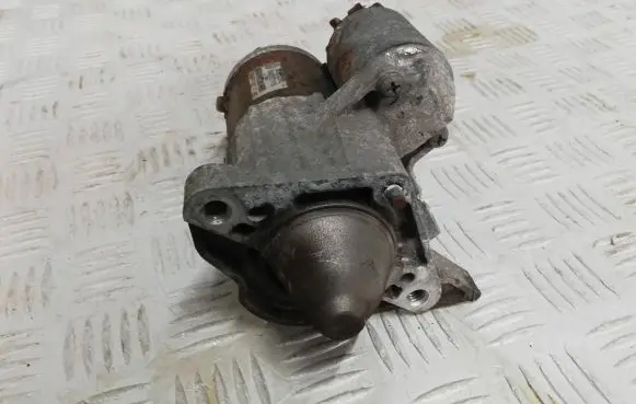Dacia Sandero Starter motor 233006780R M000TD2171ZE F912
