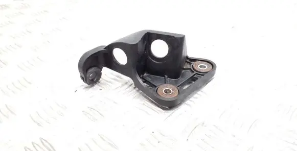 Volkswagen PASSAT B7 Gear shift cable bracket 1K0711789J