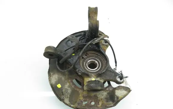 Toyota Yaris Front wheel hub spindle knuckle 