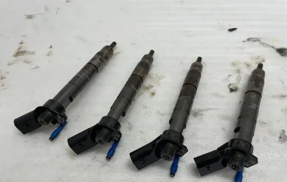 Mercedes-Benz GLA H247 Fuel injector A6540700187