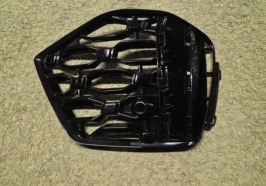 Audi RS3 Front bumper lower grill 8Y0807682F