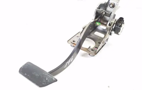 Lexus LS 460 - 600H Brake pedal 8951028010