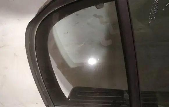 Opel Signum Rear vent window glass AS2