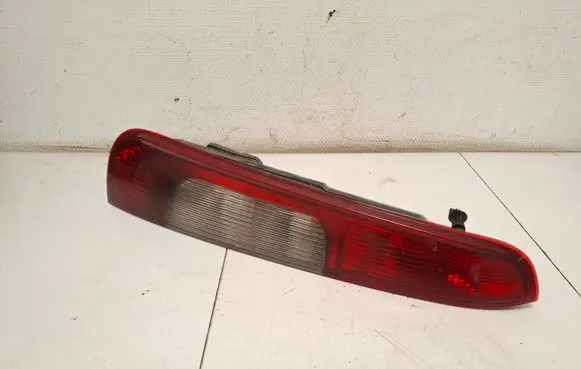 Ford C-MAX I Rear/tail lights 3M5113N411AA