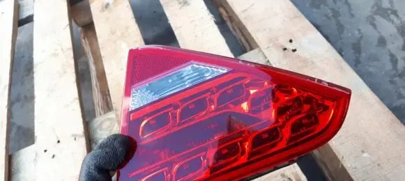 Audi A5 8T 8F Tailgate rear/tail lights 8T0945094A