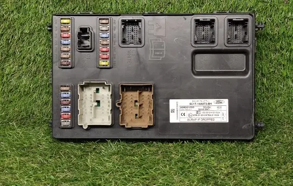 Ford Transit Comfort/convenience module 6C1T14A073BH 5WK48947