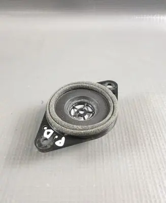 Toyota RAV 4 (XA50) Panel speaker 8616052340 8615042010