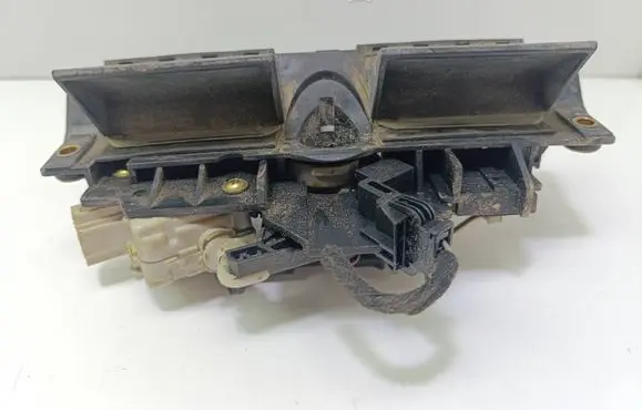 Audi A6 S6 C5 4B Tailgate/trunk/boot exterior handle 4B0827565H