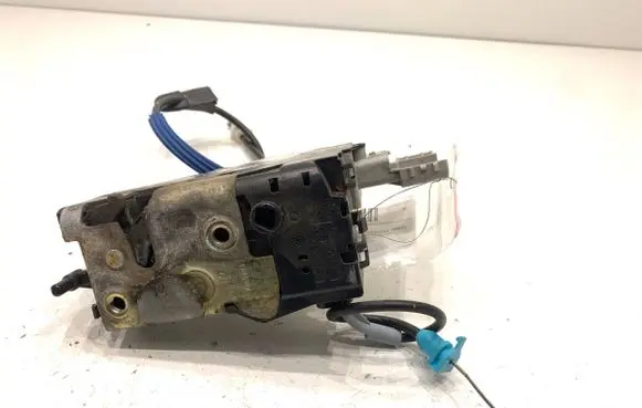 Citroen C4 I Rear door lock 9647175580
