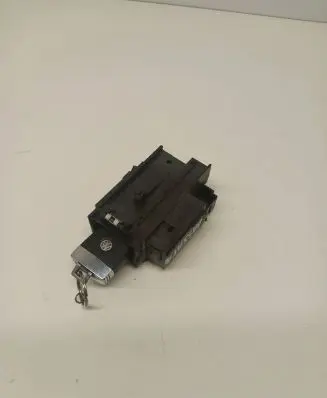 Volkswagen PASSAT B6 Ignition lock 3C0905843 3330