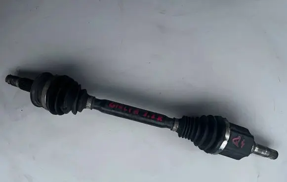 Alfa Romeo Giulia Front driveshaft