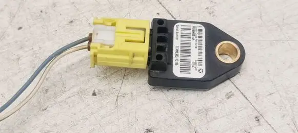 Chrysler Sebring (JS) Airbag deployment crash/impact sensor P04896061AA TC4ME33374D186 39754C