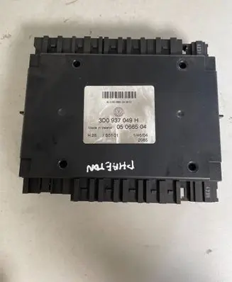 Volkswagen Phaeton Comfort/convenience module 05066504 3D0937049H