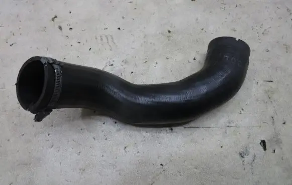 Jaguar XJ X351 Intercooler hose/pipe AW93-6F072-AE