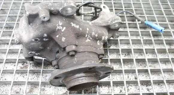 BMW 7 E65 E66 Front wheel hub 6753462