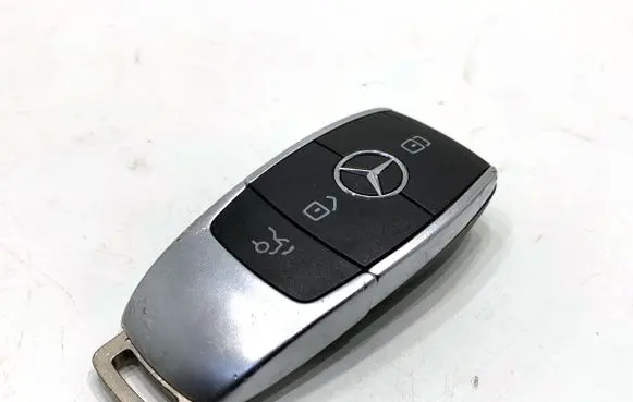Mercedes-Benz GLE W167 Ignition key/card A1779051903