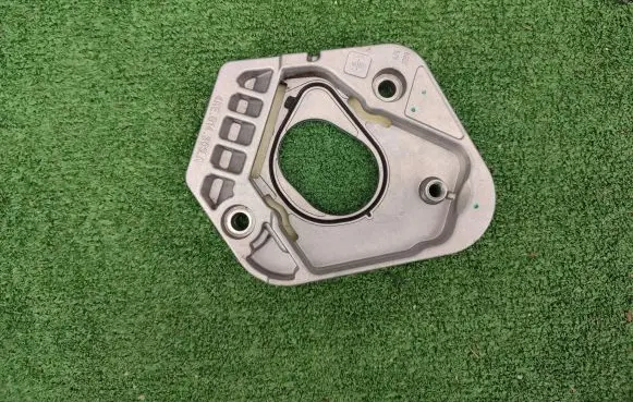 Audi e-tron Other engine bay part 4KE614303A