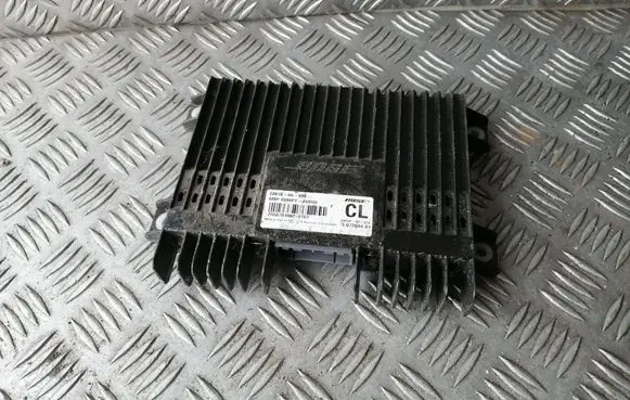 Mazda 6 Sound amplifier GM1B6692X