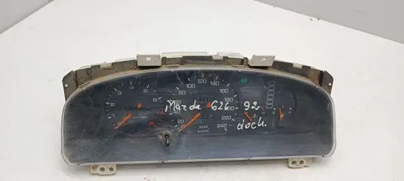 Mazda 626 Speedometer (instrument cluster) GA5TC