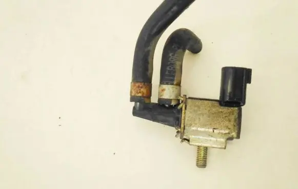 Nissan Note (E11) Turbo solenoid valve k5t48474 5x18