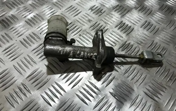 Mitsubishi Lancer Clutch master cylinder